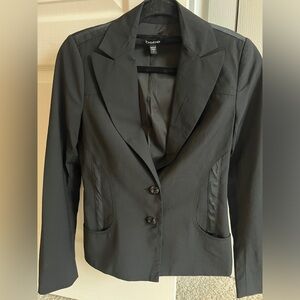Bebe woman blazer size 4 black - new without tag